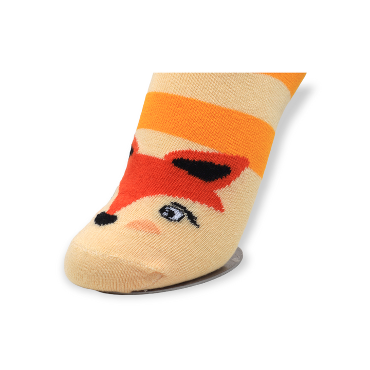 Louluu unisex combed cotton socks close-up of toe and heel detail — soft &amp; durable fabric