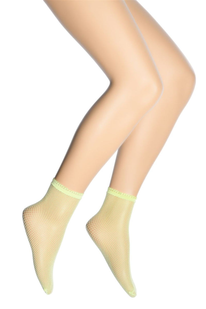 Dore Fishnet Ankle Socks