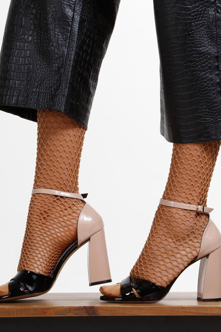 Dore Large Fishnet Knee Highs