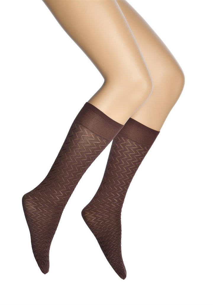 Dore Wave Motif Micro Knee Highs