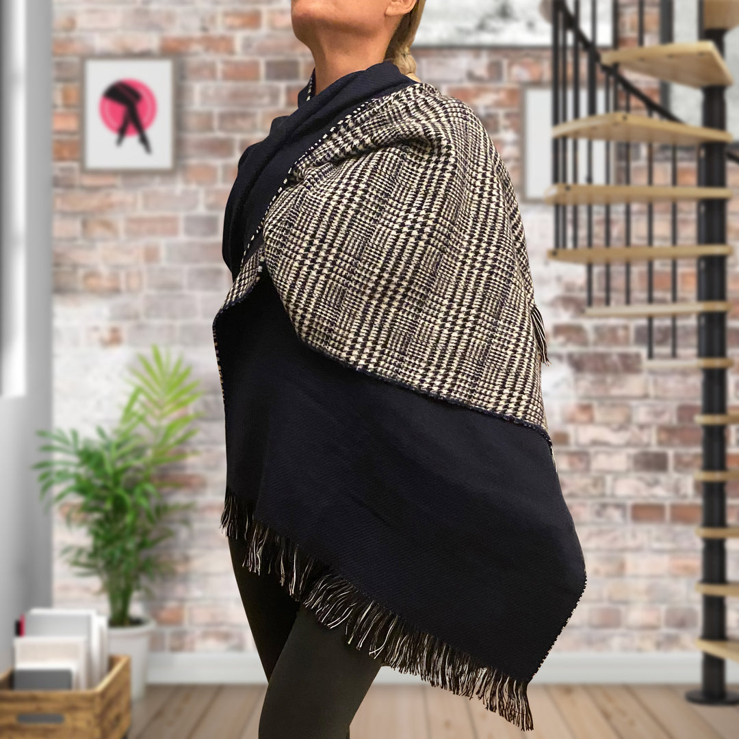 Fashiontight Reversible Shawls